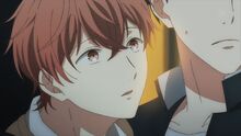 Mafuyu looking up at Ritsuka