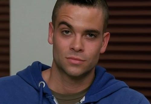 image puck eyebrow raise jpg glee tv show wiki fandom powered
