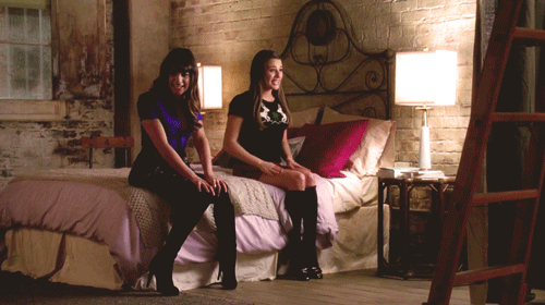 Resultado de imagen para rachel berry looking at mirror