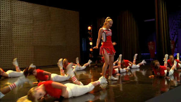 You Keep Me Hangin On Glee Wiki Fandom Powered By Wikia