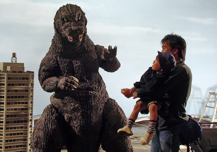 Мехагодзилла 2021. Годзилла миллениум. Годзилла с крыльями розовый. Кто поет годзилла. Годзилла миллениум.