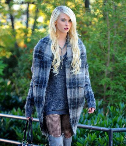 Datei:Jenny-Humphrey-jenny-humphrey-16702339-1800-2082.jpg