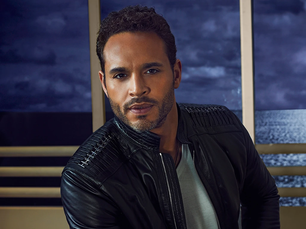 Daniel Sunjata | Graceland Wiki | FANDOM powered by Wikia