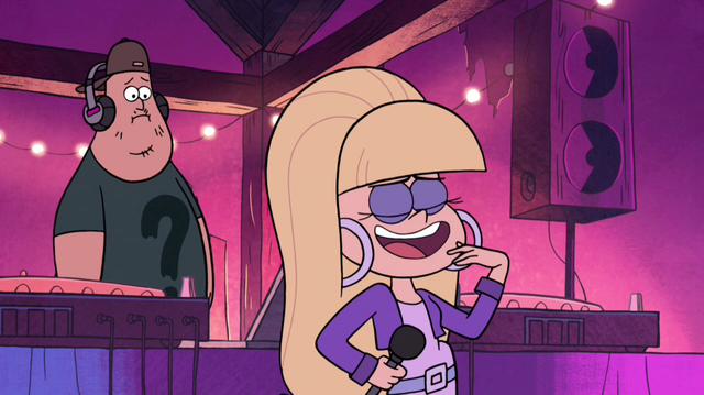 File:S1e7 pacifica with mic.png
