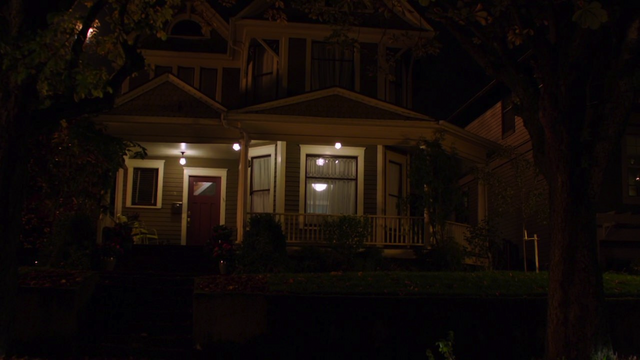 File:416-Nick and Juliette's home.png