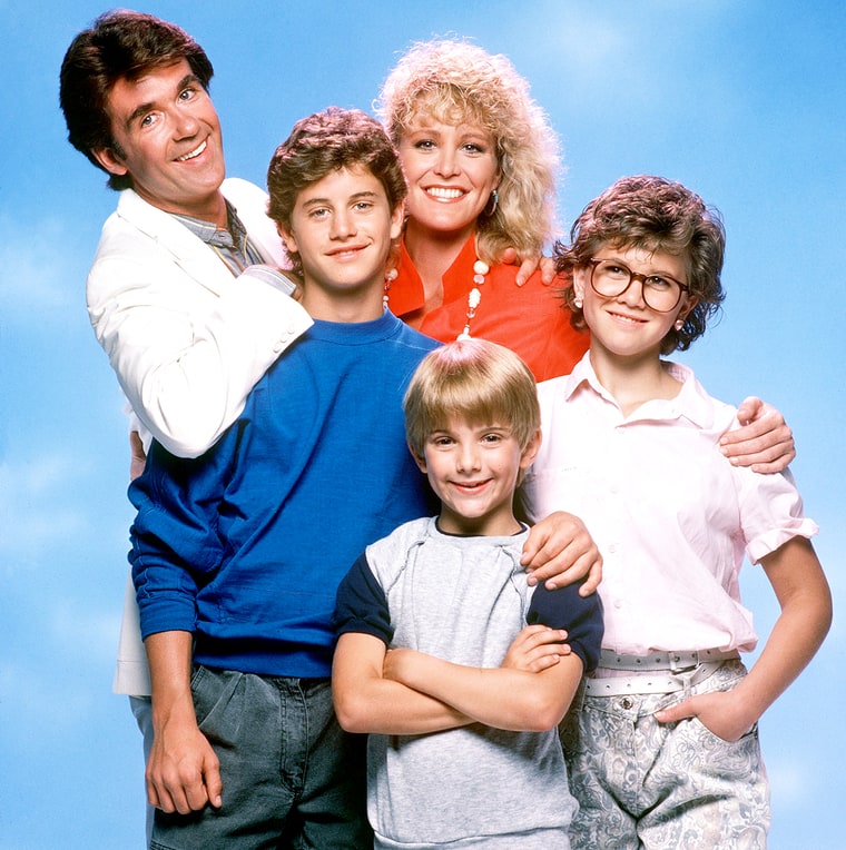 Image Growing Pains Credits Growing Pains Wiki Fandom Powered