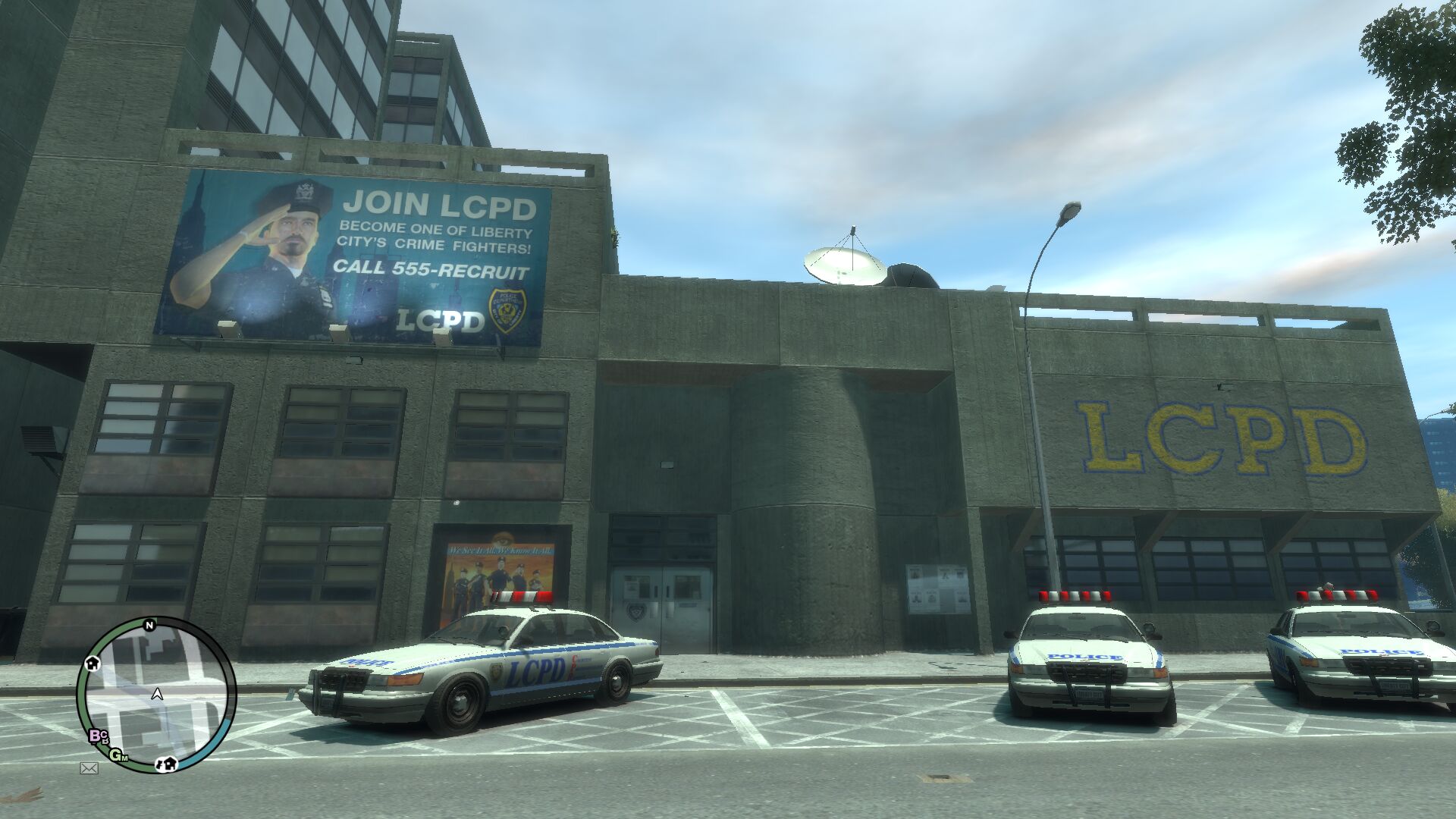 Где полицейский участок. Полицейский участок GTA IV. GTA 4 Police Station. GTA Сити полицейский участок. Полицейские участки в ГТА 4.