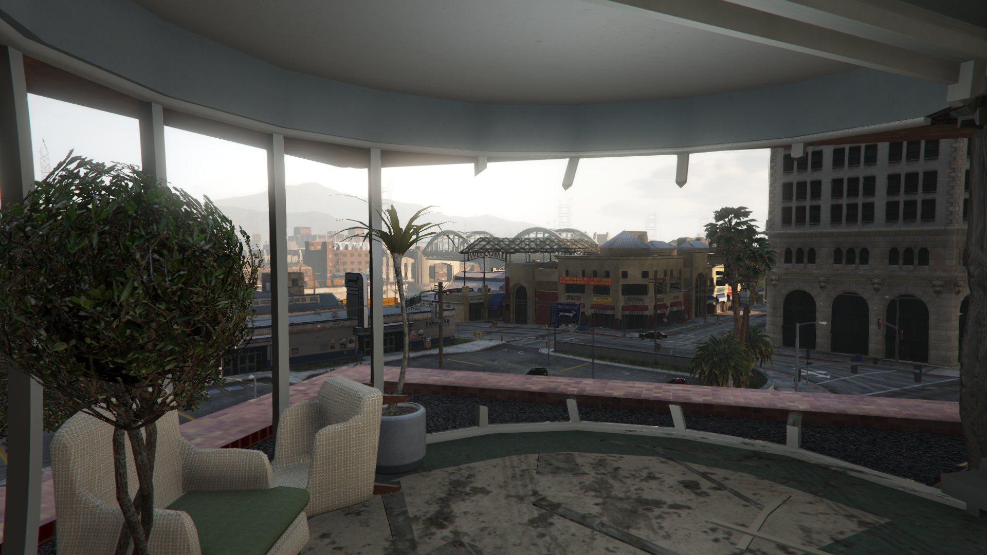 Image Pillbox Hill Medical Center Destroyed Ward Window GTAV.png
