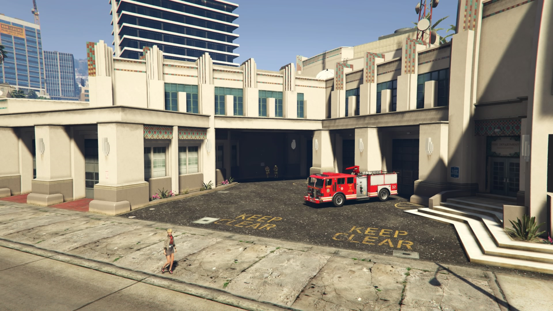 Пожарный Департамент Лос Сантос. GTA 5 пожарная станция. Rockford Hills Fire Station GTA 5. GTA 5 пожарная часть в Rockford Hills.