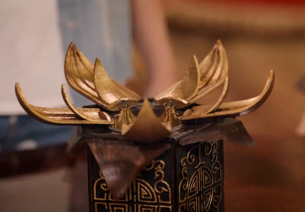 Image Chinese Puzzle Box Opened.png H2O Just Add Water Wiki