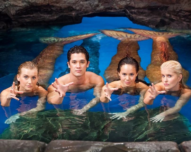 Image Zac and the girls.jpg H2O Just Add Water Wiki FANDOM powered by Wikia