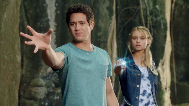 File:Lyla using the Moonring.jpg