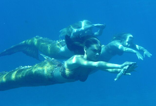 File:Underwater.jpg