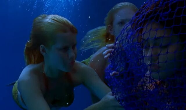 File:Cleo In The Net.jpg