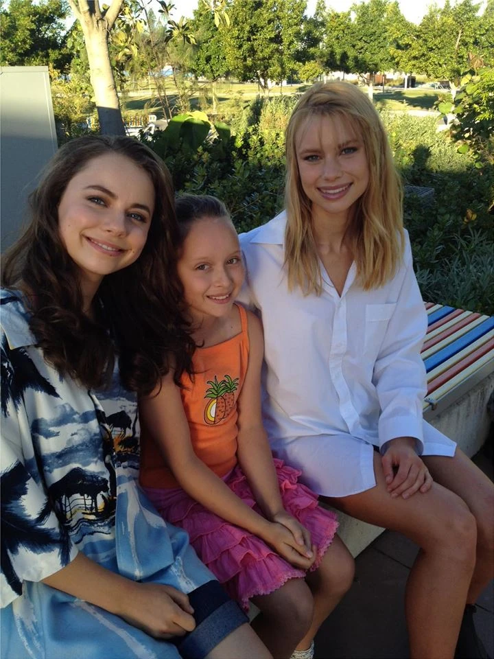 Image Ivy Latimer and Lucy Fry with Girl.jpg H2O Just Add Water