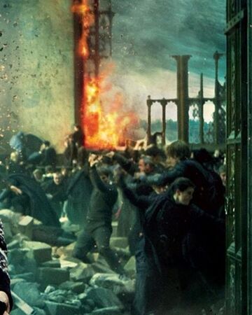 Skirmish At The Great Hall Harry Potter Wiki Fandom