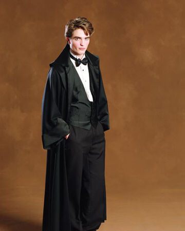 Cedric Diggory S Dress Robes Harry Potter Wiki Fandom