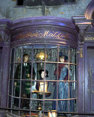 Madam Malkin S Robes For All Occasions Harry Potter Wiki Fandom