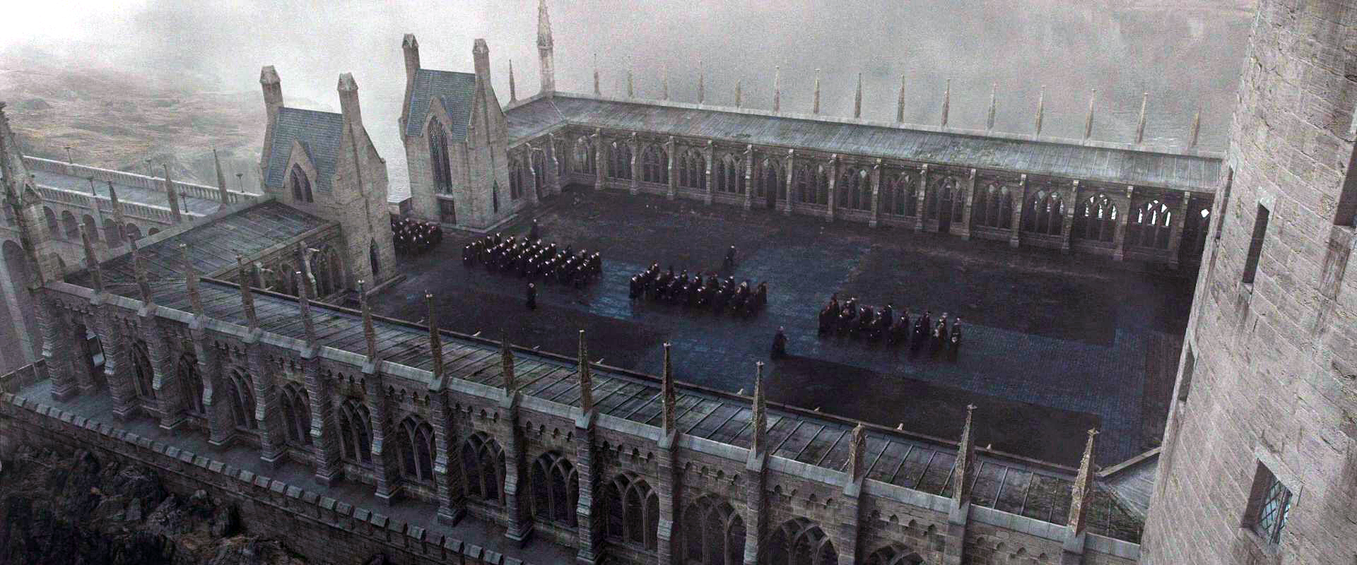 Viaduct Courtyard | Harry Potter Wiki | Fandom