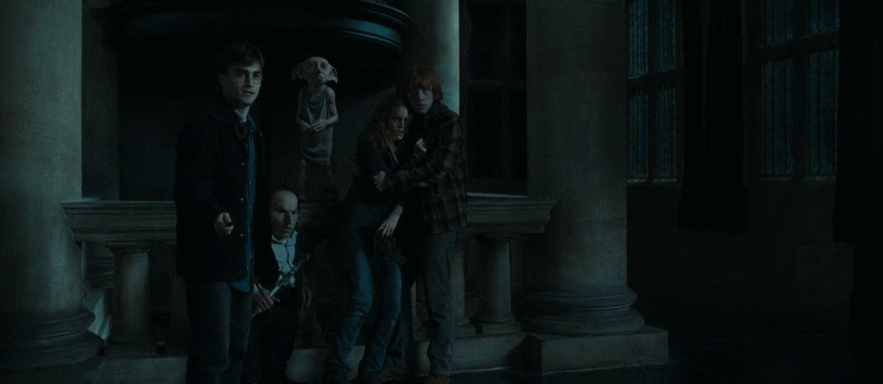 Résultat de recherche d'images pour "Harry Potter et les Reliques de la Mort : 1ère partie manoir des Malefoy"