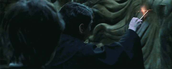 https://vignette.wikia.nocookie.net/harrypotter/images/9/9e/I_am_Lord_Voldemort.gif/revision/latest?cb=20190227225113