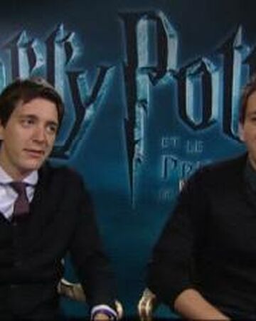 James And Oliver Phelps Harry Potter Wiki Fandom