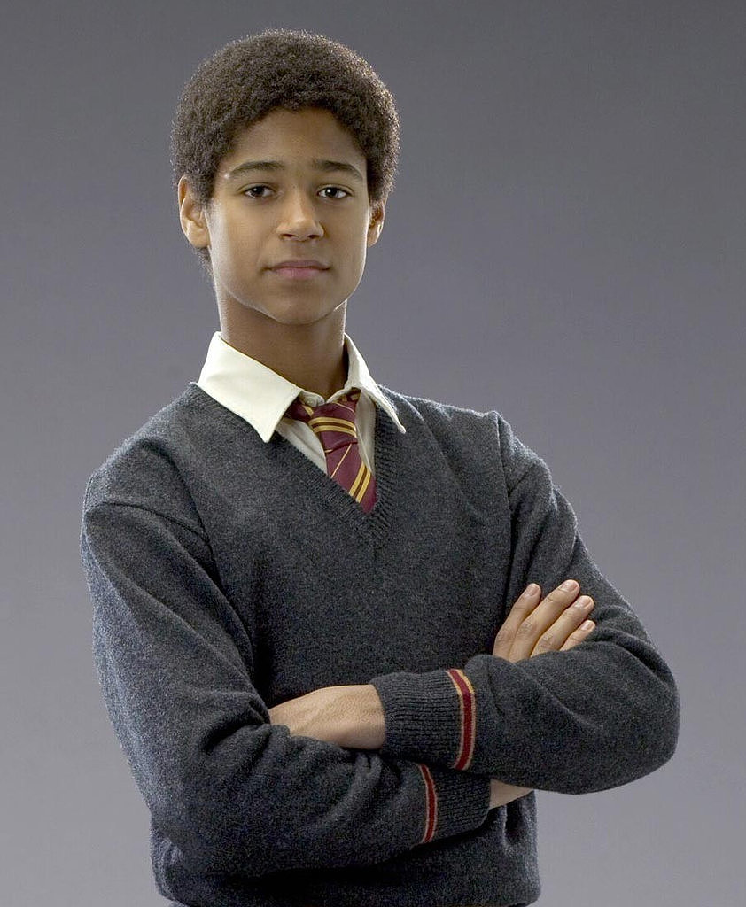 https://vignette.wikia.nocookie.net/harrypotter/images/b/b1/Alfred-enoch-dean-thomas-devon-1688249-2000x2669.jpg/revision/latest?cb=20170617152228&path-prefix=ru