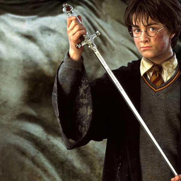 Schwert von Gryffindor HarryPotterLexikon FANDOM powered