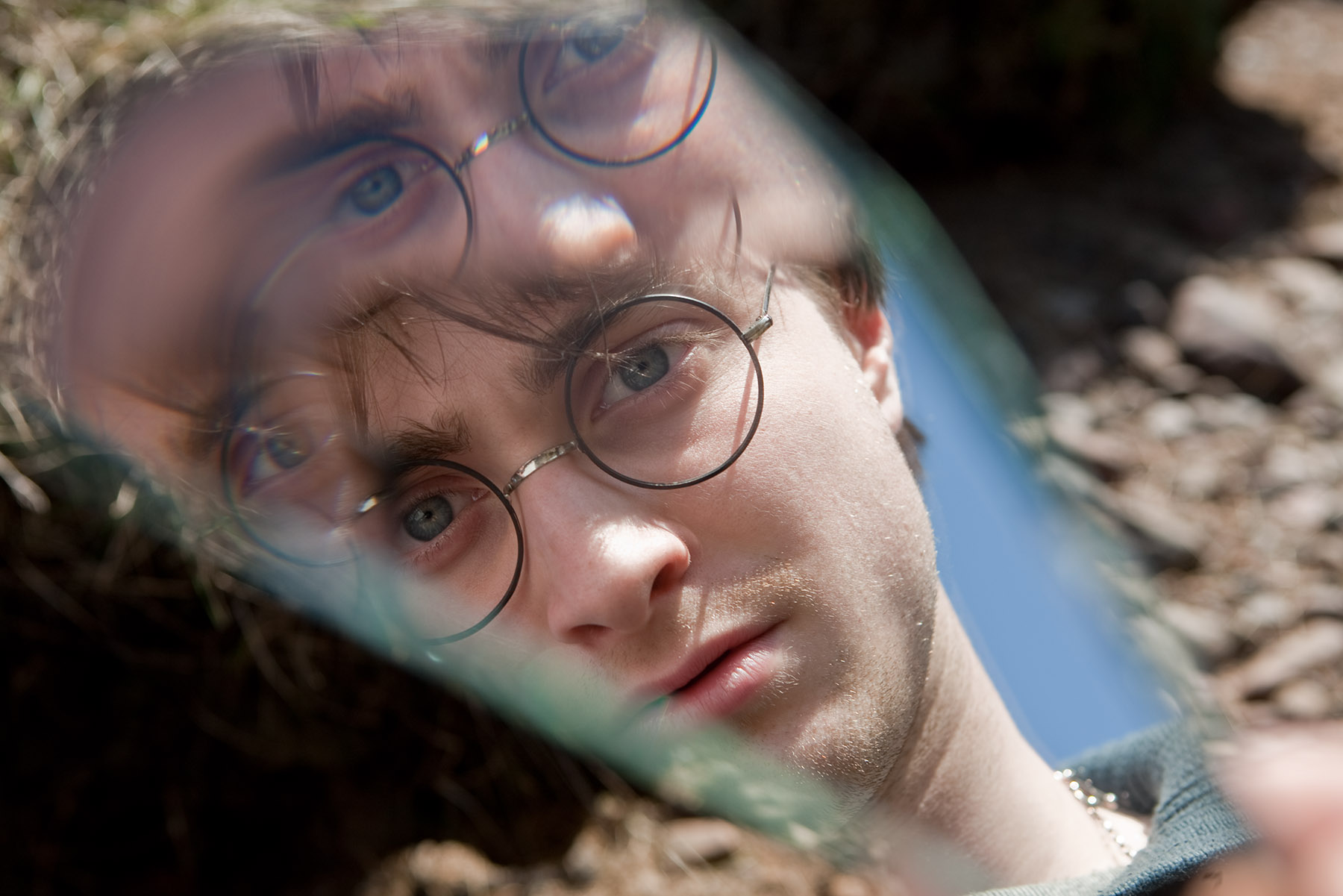 Horaires Des Séances Du Film à Travers Le Miroir Miroir à Double Sens | Wiki Harry Potter | FANDOM powered by Wikia