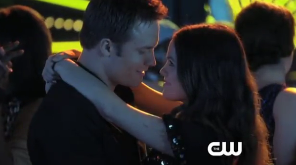 Does zoe hart hook up with wade