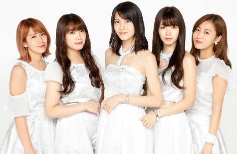(有原栞菜;  red)  (left july 9, 2009) umeda erika (梅田えりか