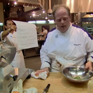Funniest Moments From Gordon Ramsay In Season 1 Hell S Kitchen