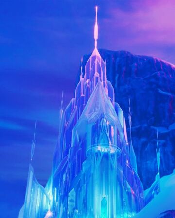 Elsa S Ice Castle Heroes Of The Characters Wiki Fandom - frozen rpg queen elsas ice palace roblox go
