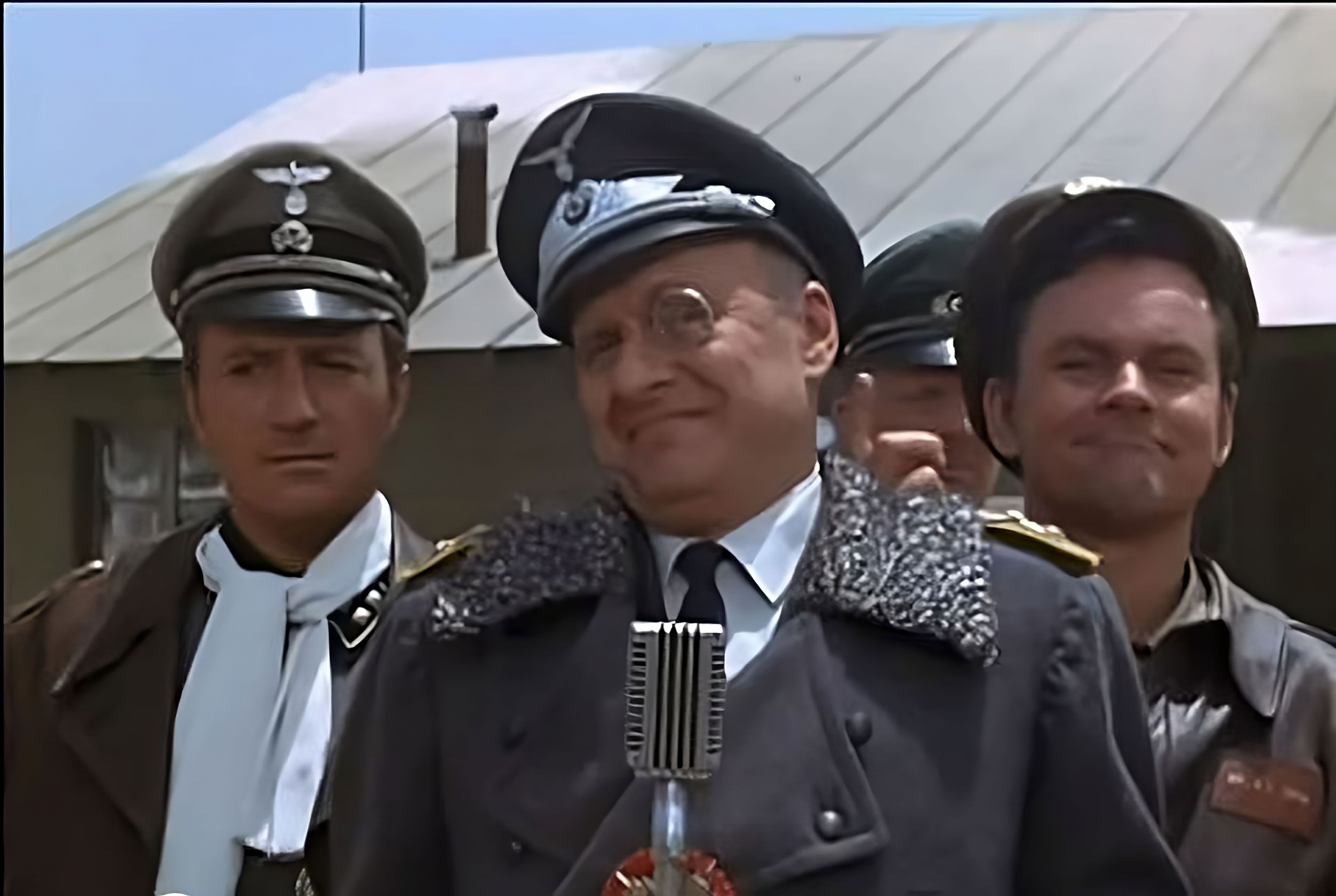 {keywor d} hogan heroes
