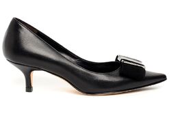 Kitten heel