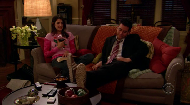Robin S Apartment How I Met Your Mother Wiki Fandom Ed By Wikia Robin S Apartment