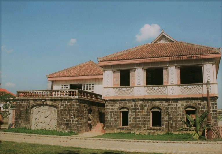 bahay na bato bahay na bato