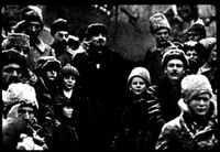 Lenin celebrates, Trosky has been airbrushed out