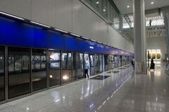 HKIA APM T1E Platform+Train