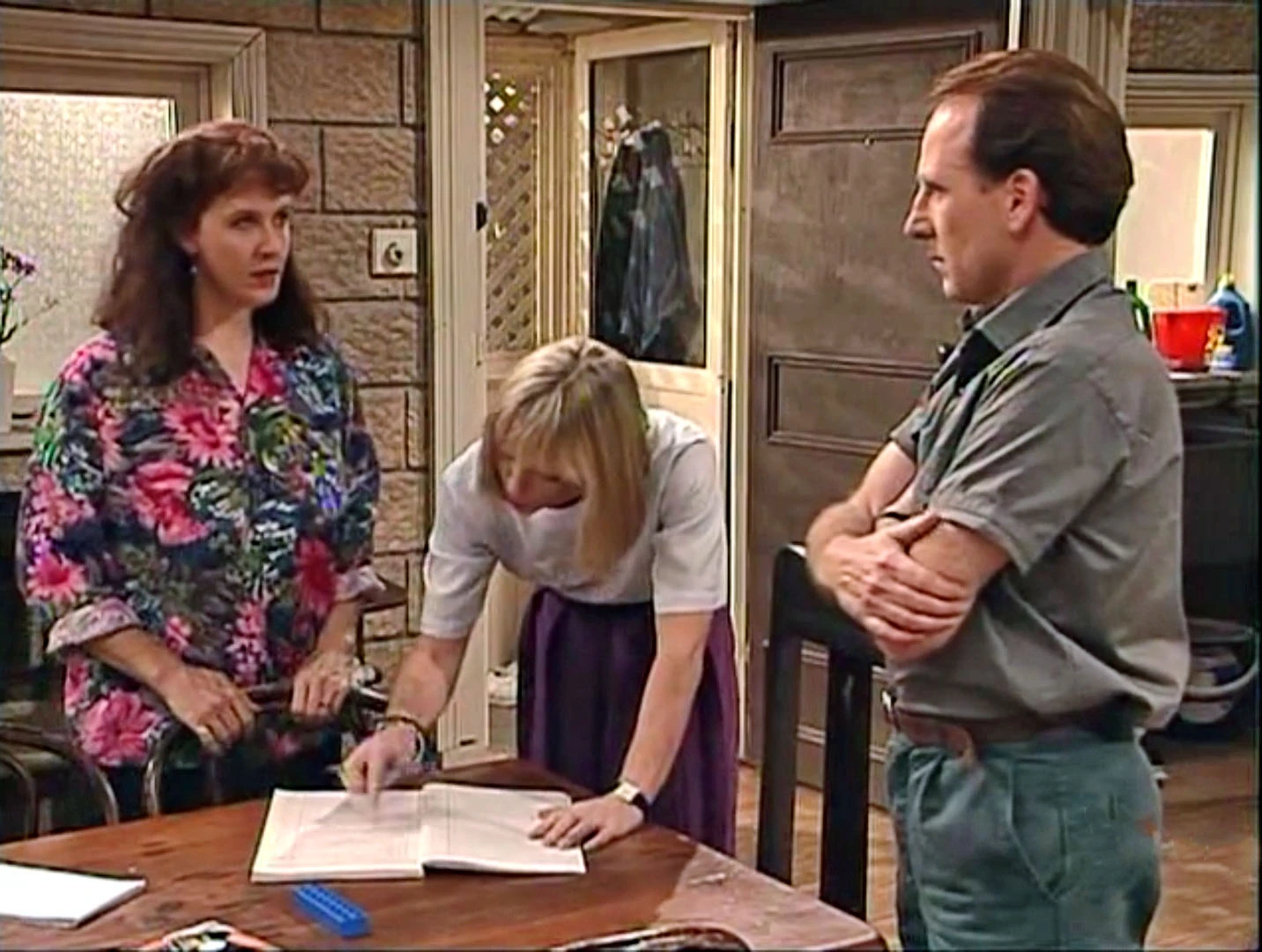 Ep 702 12 Feb 1991 Home And Away Soap Opera Wiki Fandom Ep 702 12 Feb 1991 Home And Away Soap Opera Wiki Fandom