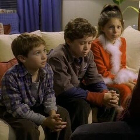 37+ Home Alone 4 House Location Background
