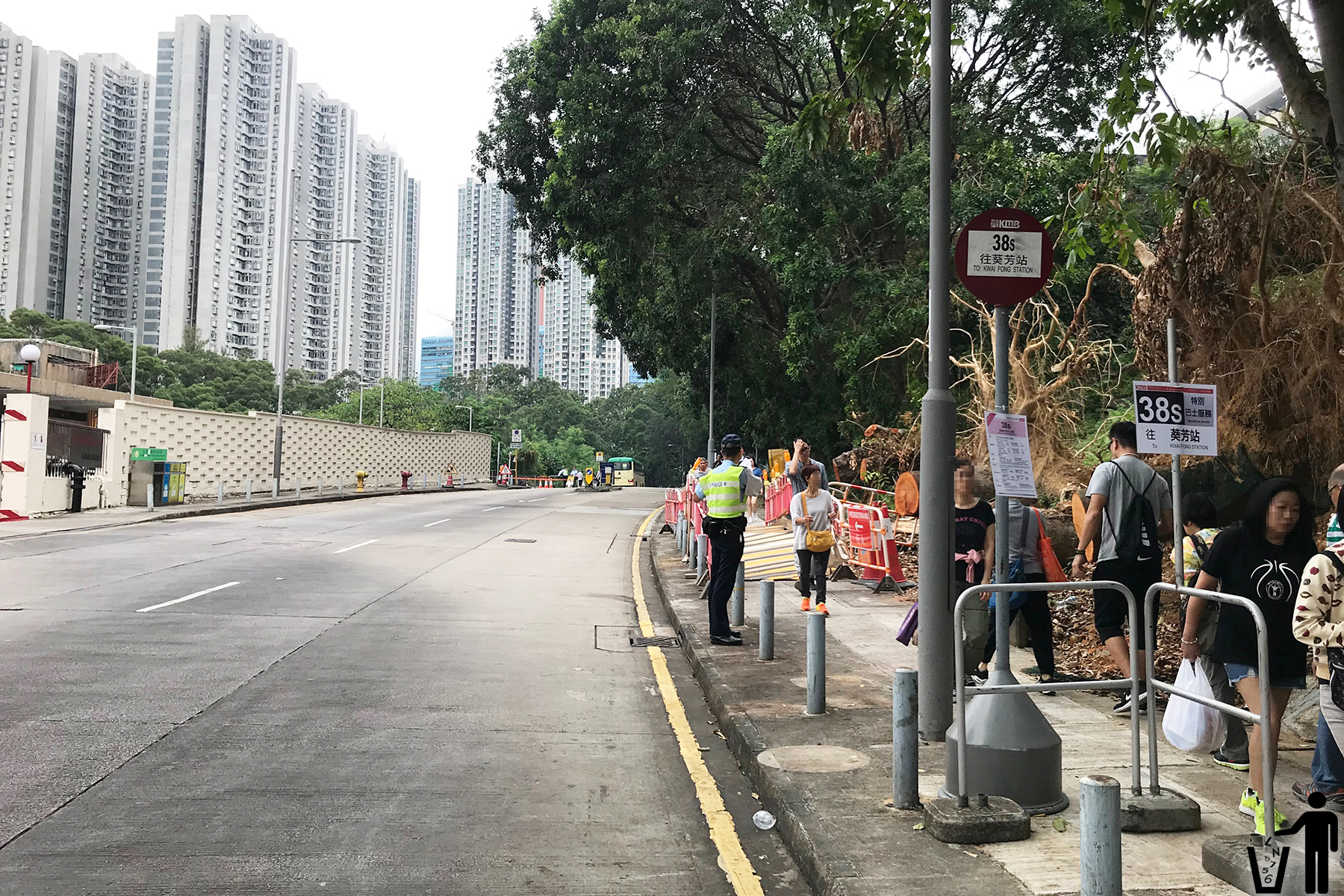 香港巴士大典					荃灣華人永遠墳場				Fan Feed