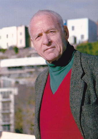 File:DerekRobinson900.jpg