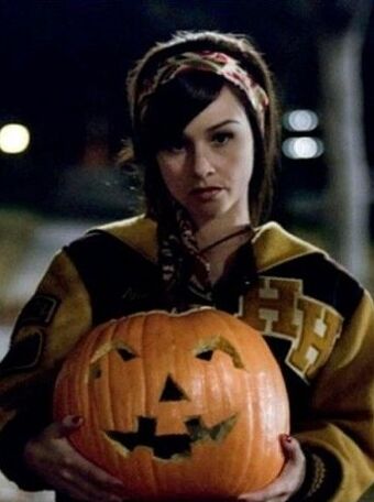 Annie Brackett Remake Timeline Horror Film Wiki Fandom