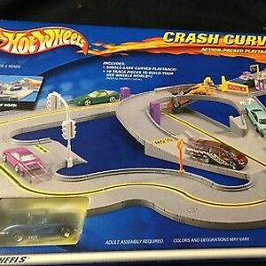 hot wheels crash curve