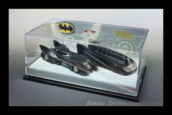 2004 hot wheels batmobile