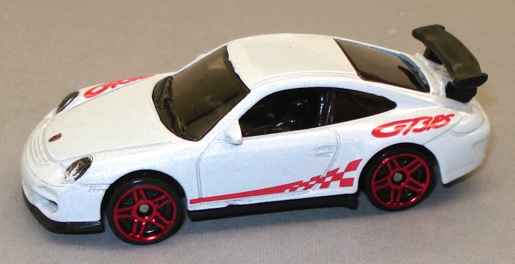 hot wheels porsche 911 gt3 rs white