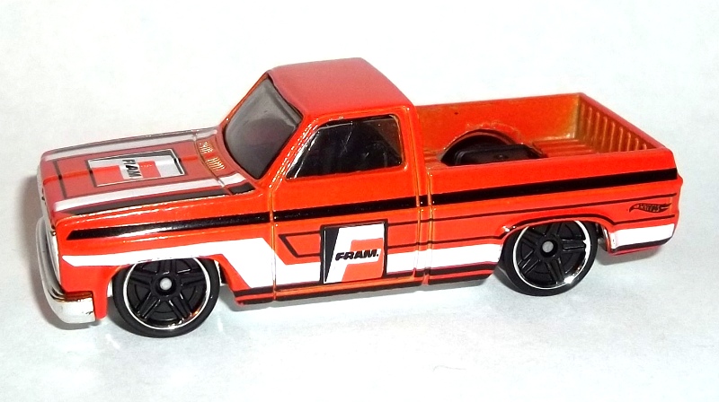 2015 chevy silverado hot wheels