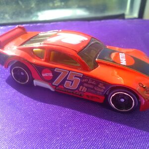 hot wheels circle tracker