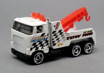 hot wheels rig wrecker